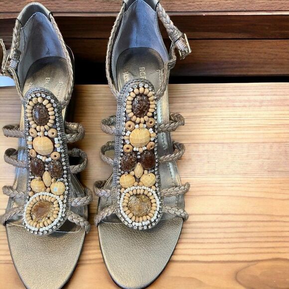 NEW BCBGeneration Polands Women's Golden Leather Beaded Strappy High Heels 7 1/2 - Picture 2 of 7